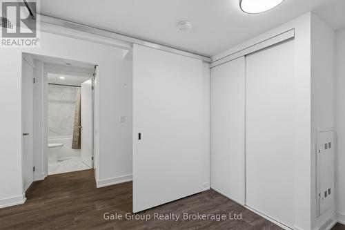 303 - 370 Martha Street, Burlington (Brant), ON 