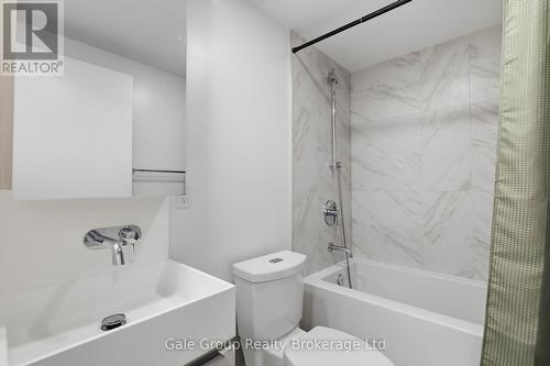 303 - 370 Martha Street, Burlington (Brant), ON 