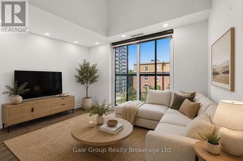 303 - 370 Martha Street, Burlington (Brant), ON 