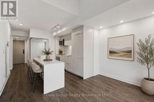 303 - 370 Martha Street, Burlington (Brant), ON 