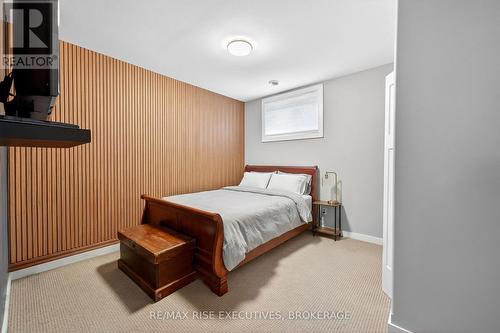 700 Stonehenge Street, Kingston (City Northwest), ON - Indoor Photo Showing Bedroom