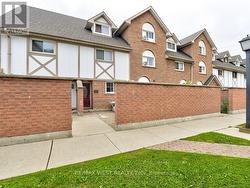 22 - 83 IRWIN ROAD Toronto, ON M9W 5W1