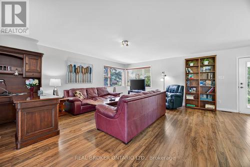 Family Area - 2174 Atkinson Road, Springwater, ON 