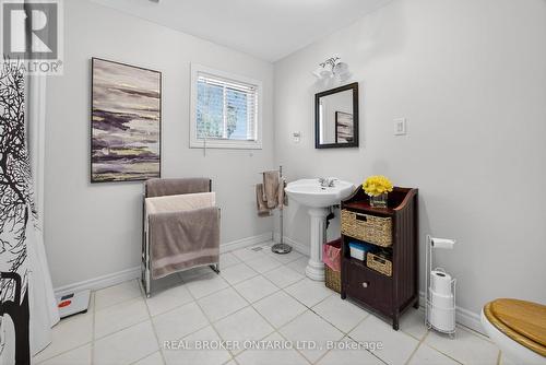 Bathroom - 2174 Atkinson Road, Springwater, ON 