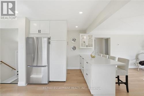 894 Garth Street, Hamilton, ON - Indoor