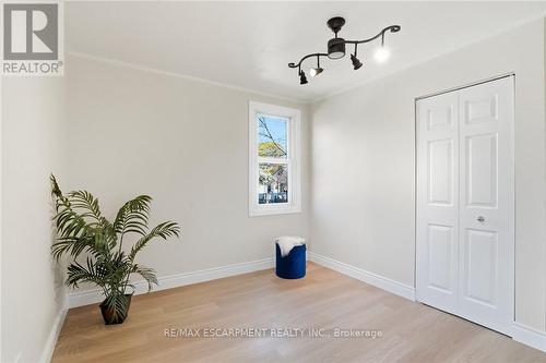 894 Garth Street, Hamilton, ON - Indoor