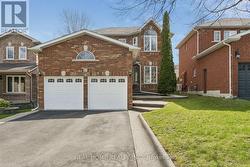 31 PRINCE DRIVE Bradford West Gwillimbury, ON L3Z 3B7