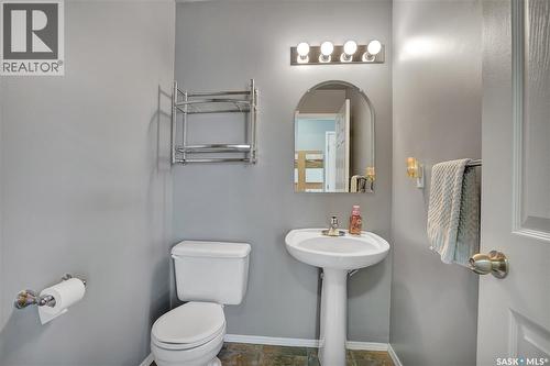 120 615 Mcwillie Avenue, Saskatoon, SK - Indoor Photo Showing Bathroom