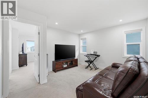 319 Skopik Crescent, Saskatoon, SK - Indoor