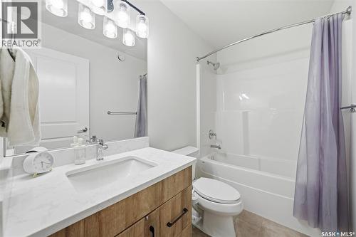 319 Skopik Crescent, Saskatoon, SK - Indoor Photo Showing Bathroom