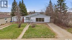 1065 Stadacona STREET W Moose Jaw, SK S6H 2B1