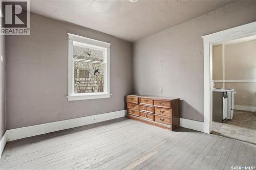 1284 3Rd Avenue Ne, Moose Jaw, SK - Indoor
