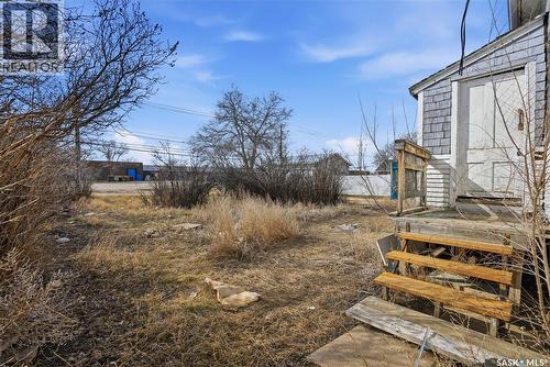 1284 3Rd Avenue Ne, Moose Jaw, SK - Outdoor