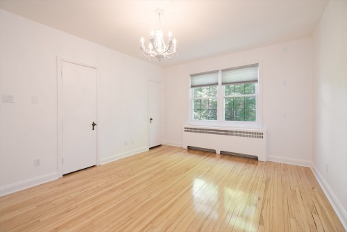 Master Bedroom - 4852 Av. Isabella, Montréal (Côte-Des-Neiges/Notre-Dame-De-Grâce), QC - Indoor Photo Showing Other Room