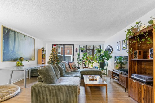 101-3470 Rue Durocher  Montréal (Le Plateau-Mont-Royal), QC H2X 2E1