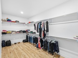 Closet - 