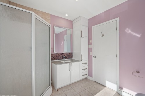 Bathroom - 6601 Boul. Des Laurentides, Laval (Auteuil), QC - Indoor Photo Showing Bathroom