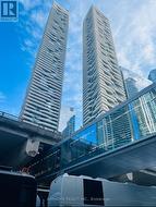 4611 - 88 HARBOUR STREET Toronto, ON M5J 0C3