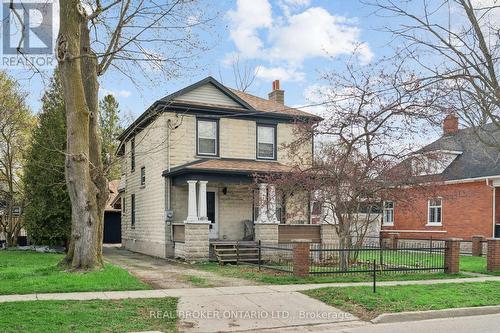 855 HAMILTON STREET  Cambridge, ON N3H 3E7