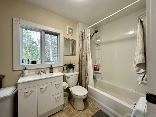 Salle de bains - 4300 Ch. Beauchastel, Rouyn-Noranda, QC - Indoor Photo Showing Bathroom