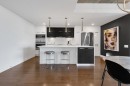 Kitchen - 404-2200 Rue Harriet-Quimby, Montréal (Saint-Laurent), QC  - Indoor Photo Showing Kitchen With Upgraded Kitchen 