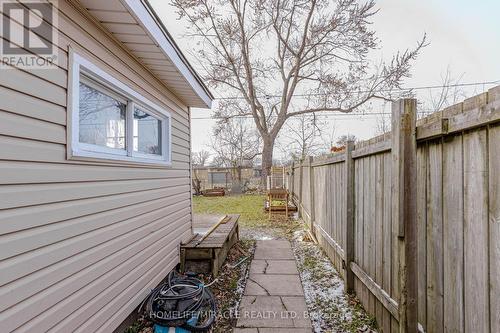 107 Dover Road, Welland, ON - Outdoor With Exterior