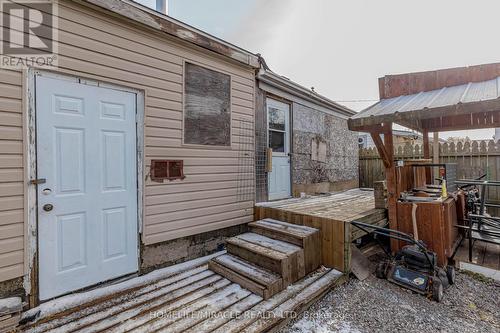 107 Dover Road, Welland, ON - Outdoor With Exterior