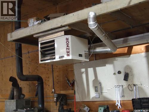 101 Railway Avenue, Lancer, SK - Indoor