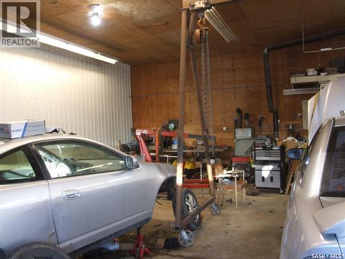 101 Railway Avenue, Lancer, SK - Indoor Photo Showing Garage