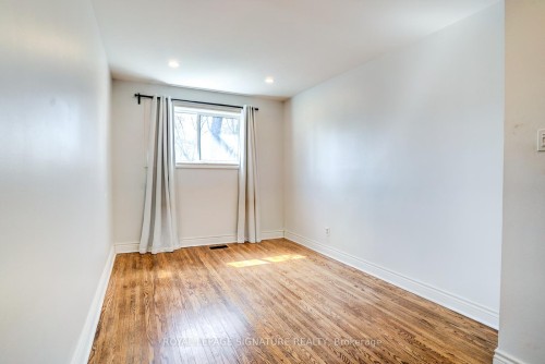17 Avis Crescent, Toronto, ON 