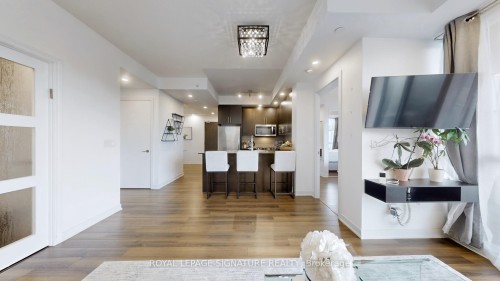510-60 Berwick Avenue, Toronto, ON - Indoor