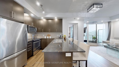 510-60 Berwick Avenue, Toronto, ON - Indoor Photo Showing Kitchen With Upgraded Kitchen