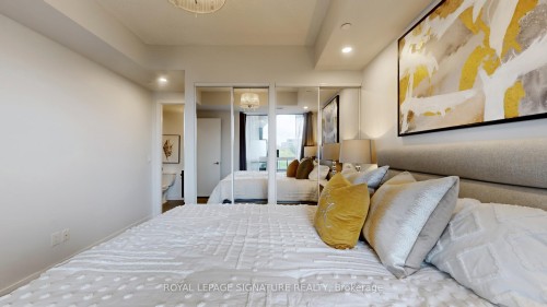 510-60 Berwick Avenue, Toronto, ON - Indoor Photo Showing Bedroom