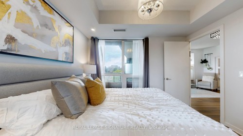 510-60 Berwick Avenue, Toronto, ON - Indoor Photo Showing Bedroom