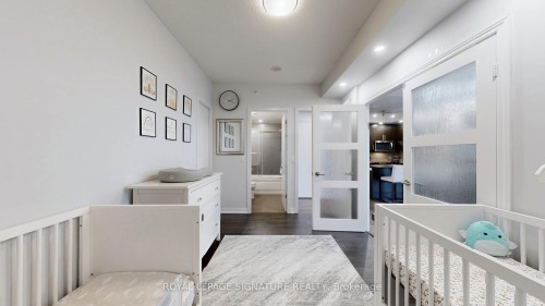 510-60 Berwick Avenue, Toronto, ON - Indoor Photo Showing Other Room