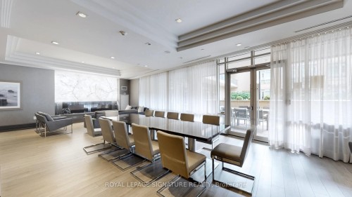 510-60 Berwick Avenue, Toronto, ON - Indoor