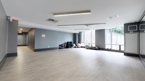 510-60 Berwick Avenue, Toronto, ON - Indoor Photo Showing Other Room