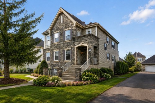 Façade - C-132 Av. Du Sablon, Bois-Des-Filion, QC - Outdoor With Facade