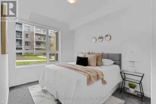 136 - 5055 Greenlane Road, Lincoln, ON - Indoor Photo Showing Bedroom