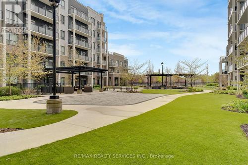 136 - 5055 Greenlane Road, Lincoln, ON - Outdoor