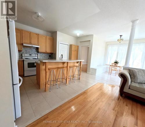26 Delray Drive E, Markham, ON - Indoor Photo Showing Kitchen