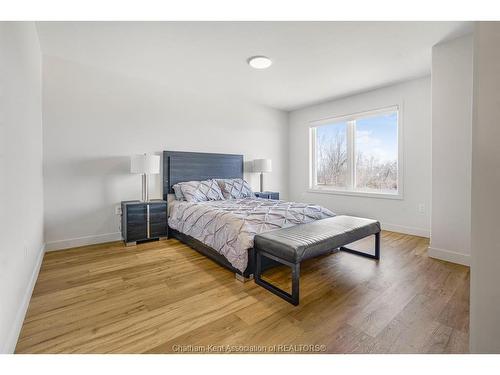 54 Magnolia Lane, Chatham, ON 