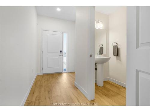 54 Magnolia Lane, Chatham, ON 