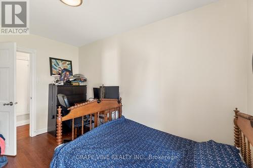 46 Macfarlane Road, Ottawa, ON - Indoor Photo Showing Bedroom