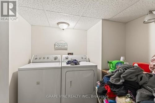 46 Macfarlane Road, Ottawa, ON - Indoor Photo Showing Laundry Room