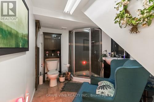 46 Macfarlane Road, Ottawa, ON - Indoor Photo Showing Bathroom