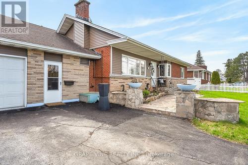 46 Macfarlane Road, Ottawa, ON - Outdoor