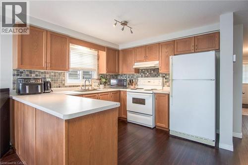 973 Atlantic Boulevard, Waterloo, ON - Indoor Photo Showing Kitchen