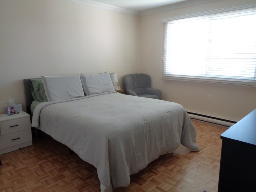 Master Bedroom - 8874 Boul. Provencher, Montréal (Saint-Léonard), QC - Indoor Photo Showing Bedroom