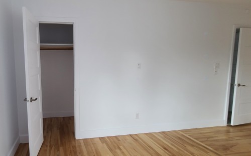 Chambre à coucher - 11829 Rue Joseph-Casavant, Montréal (Ahuntsic-Cartierville), QC - Indoor Photo Showing Other Room